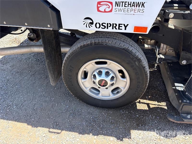 GMC hawk sweepers OSPREYS on  GMC 2500HD Sweeper Truck شاحنات كاسحة