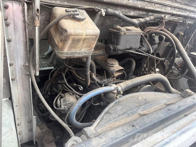 GMC P3500 4x2 Step Van (Inoperable) Skříňová nástavba