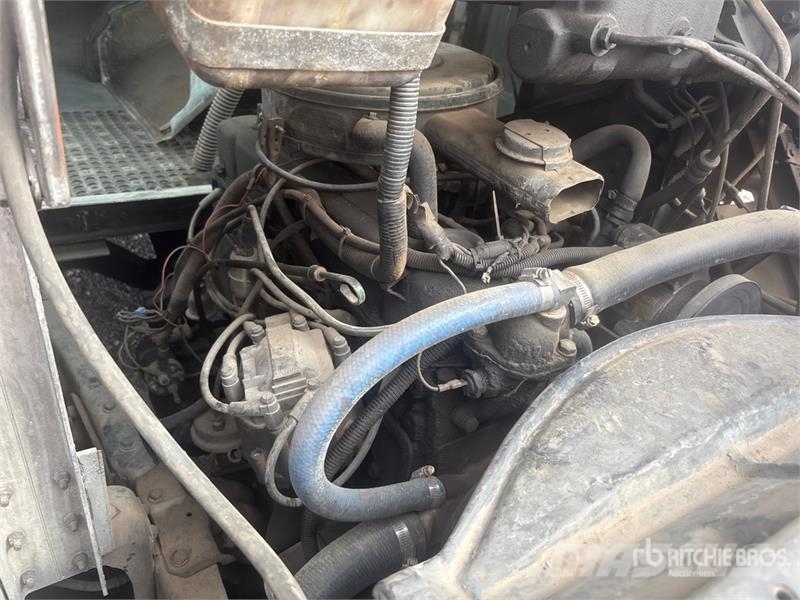 GMC P3500 4x2 Step Van (Inoperable) Skříňová nástavba