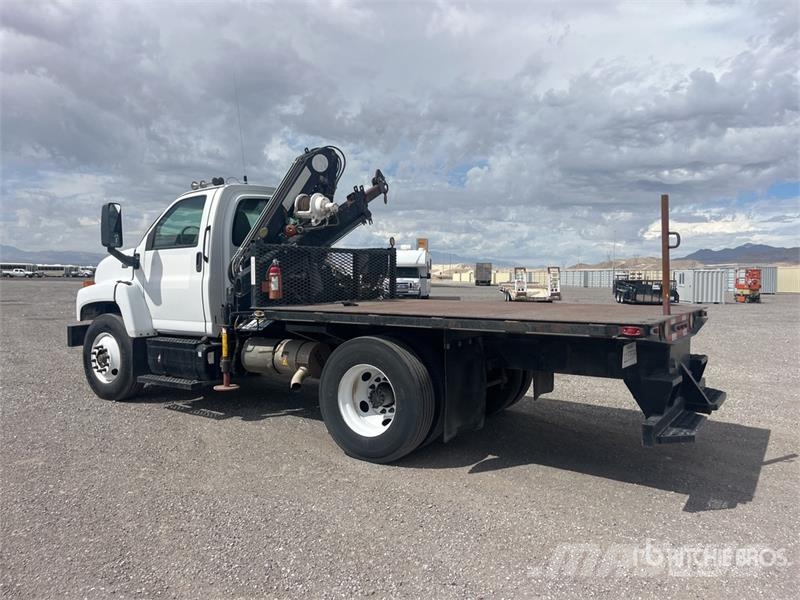 GMC PM 6 6720 lb Knuckle Boom on GMC C7500 4x2 Boom T Automobiliniai kranai