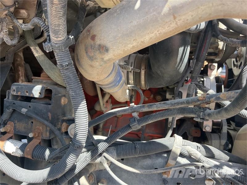 GMC PM 6 6720 lb Knuckle Boom on GMC C7500 4x2 Boom T Automobiliniai kranai