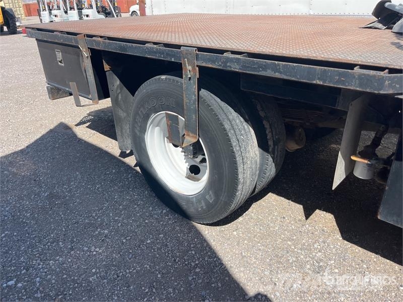 GMC PM 6 6720 lb Knuckle Boom on GMC C7500 4x2 Boom T Automobiliniai kranai