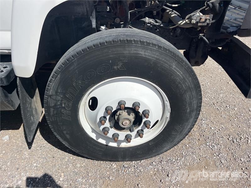 GMC PM 6 6720 lb Knuckle Boom on GMC C7500 4x2 Boom T Automobiliniai kranai