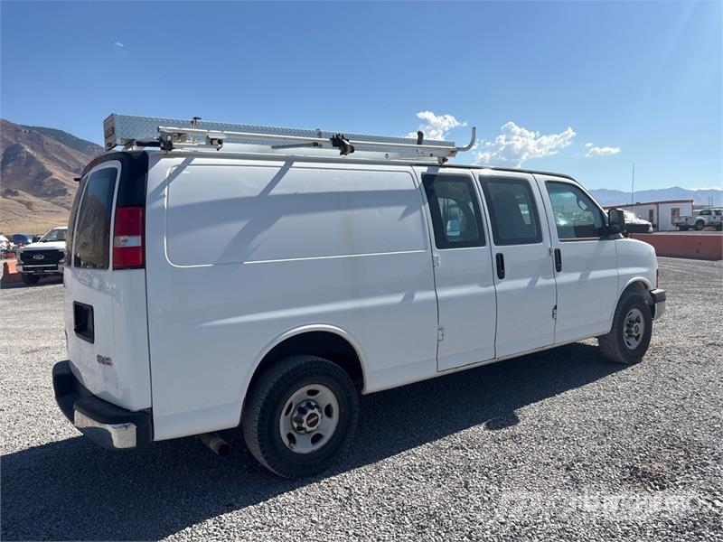 GMC Savana 2500 Cargo Van Dostavna vozila / kombiji