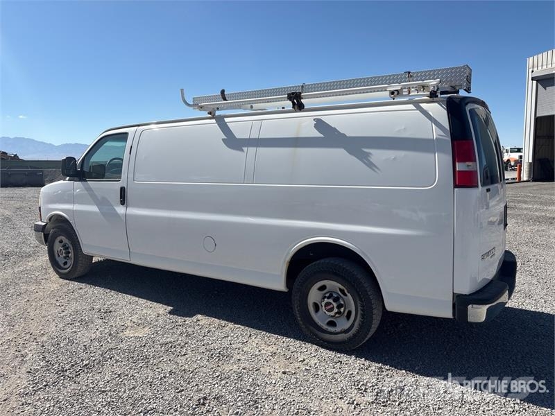 GMC Savana 2500 Cargo Van Dostavna vozila / kombiji