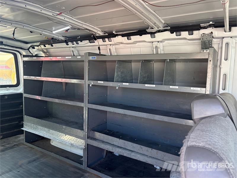 GMC Savana 2500 Cargo Van Dostavna vozila / kombiji