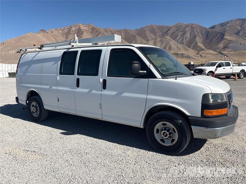 GMC Savana 2500 Cargo Van Dostavna vozila / kombiji