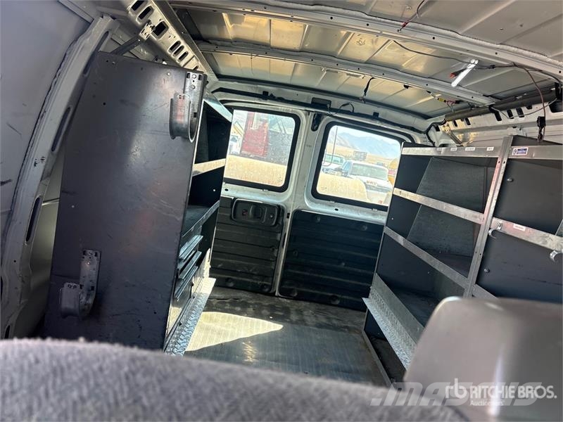 GMC Savana 2500 Cargo Van Dostavna vozila / kombiji