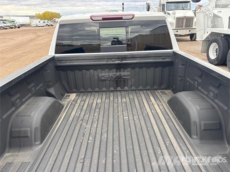 GMC Sierra 1500 Інше