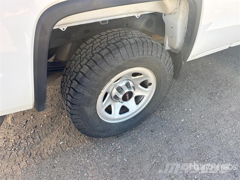 GMC Sierra 1500 Прочие фургоны