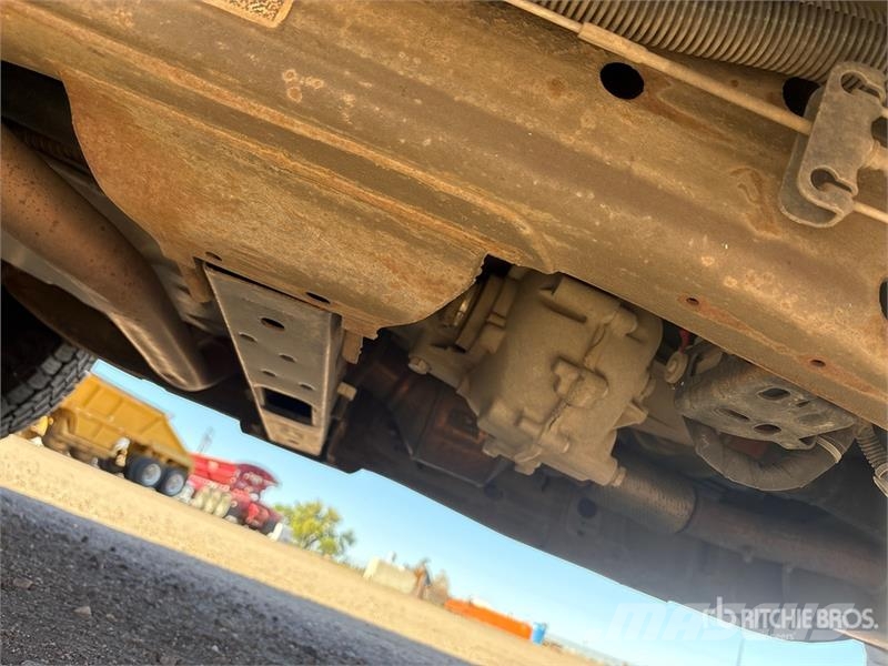GMC Sierra 1500 Прочие фургоны