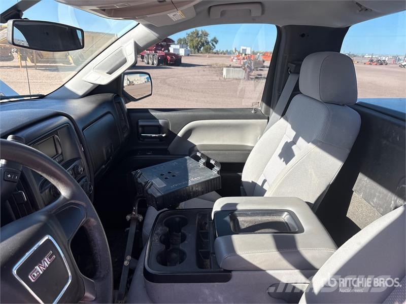 GMC Sierra 1500 Прочие фургоны