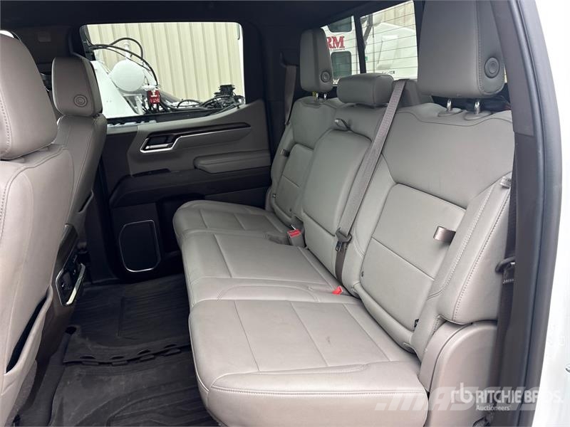 GMC Sierra 1500 Інше