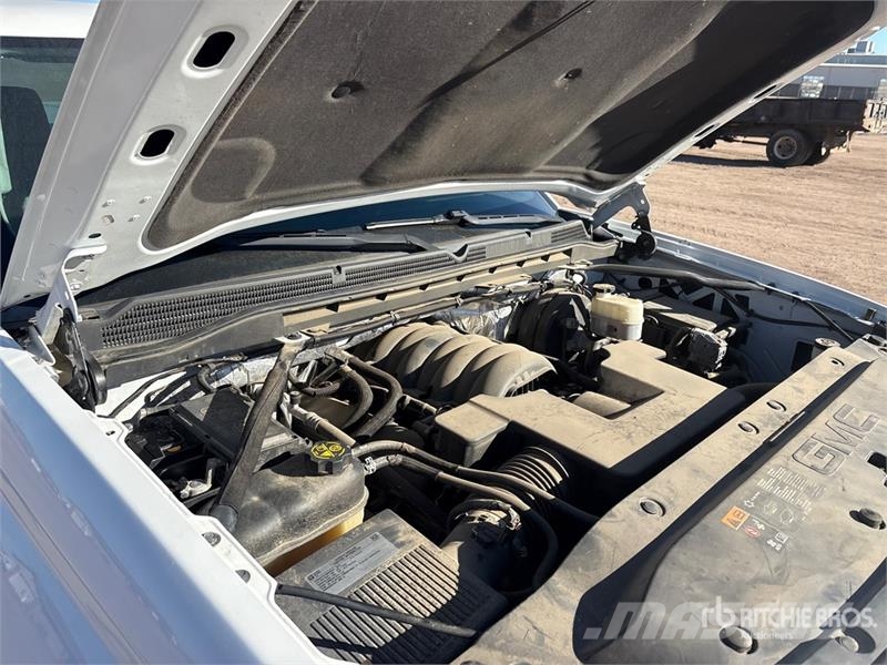 GMC Sierra 1500 Прочие фургоны