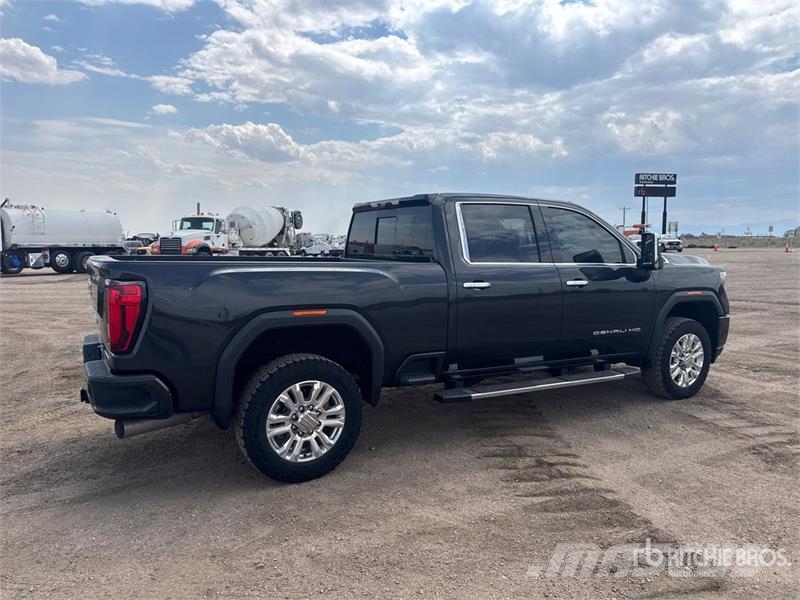 GMC Sierra 2500 أخرى