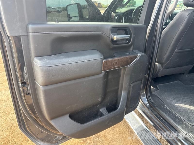 GMC Sierra 2500 أخرى