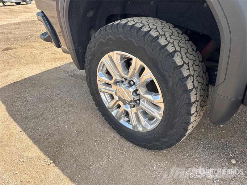 GMC Sierra 2500 أخرى
