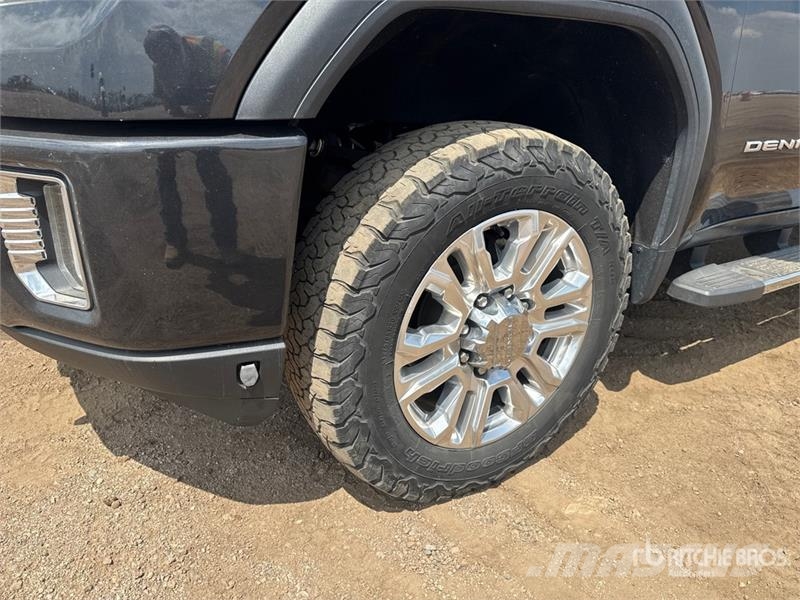 GMC Sierra 2500 أخرى
