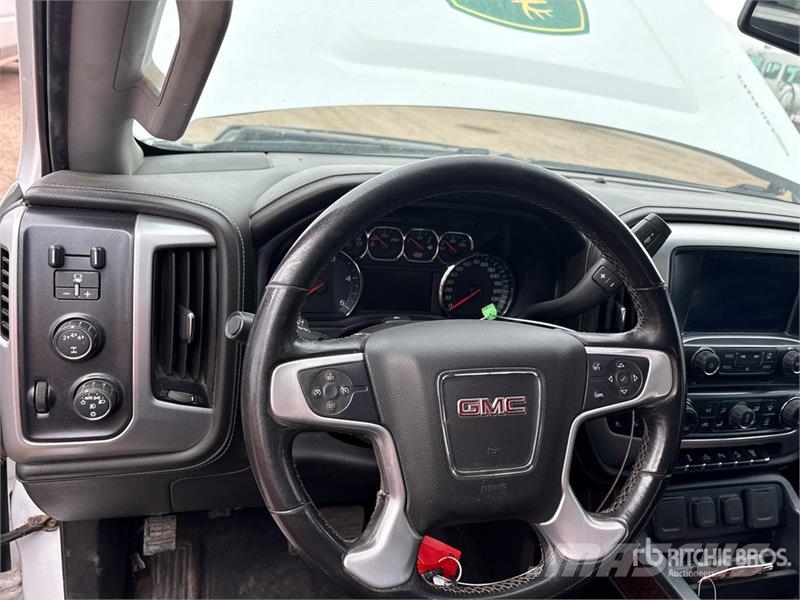 GMC Sierra 2500HD 其他