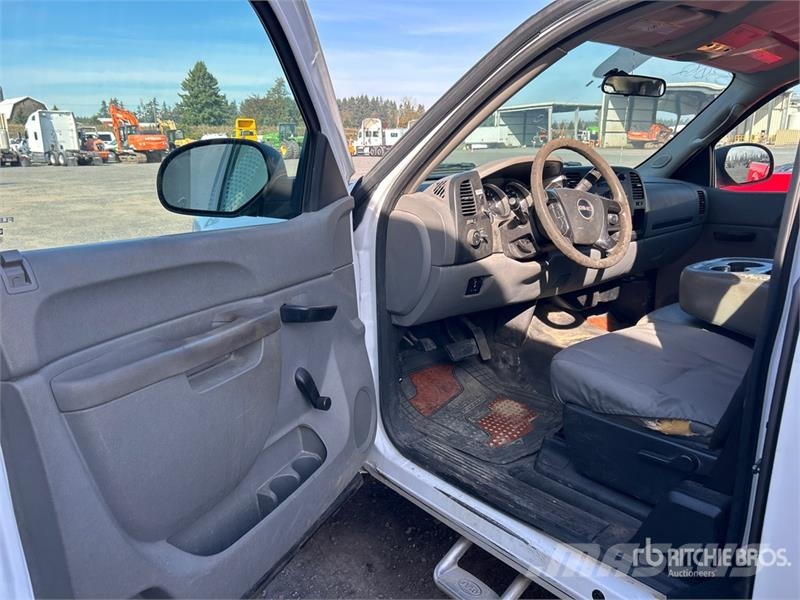 GMC Sierra 2500HD Drugi