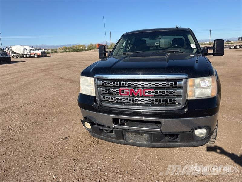 GMC Sierra 2500HD 기타