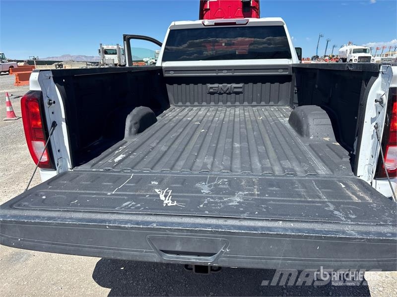 GMC Sierra 2500HD Andre varebiler