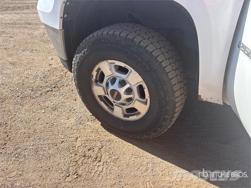 GMC Sierra 2500HD 시립/다목적 차량