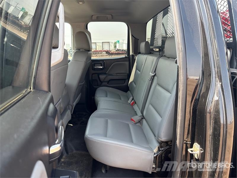 GMC Sierra 2500HD Iné