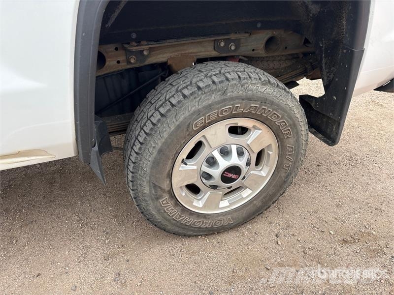 GMC Sierra 2500HD 其他