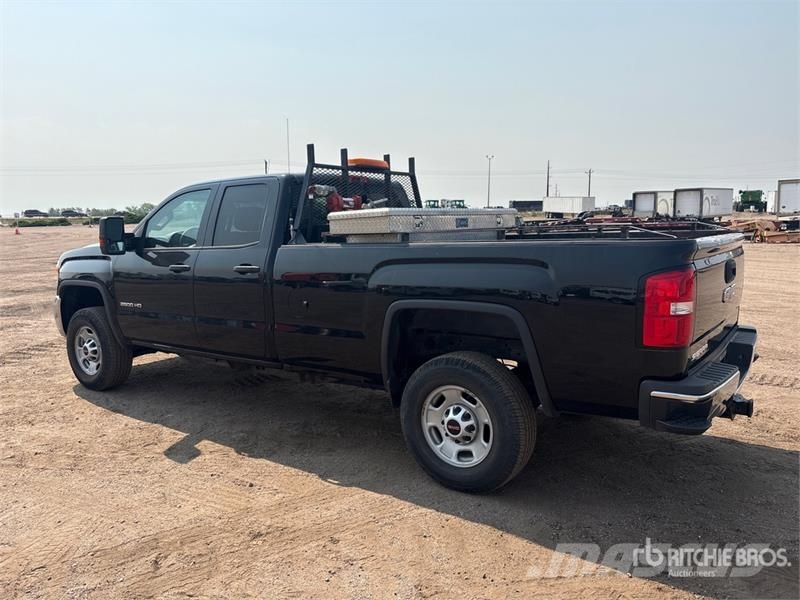 GMC Sierra 2500HD Iné