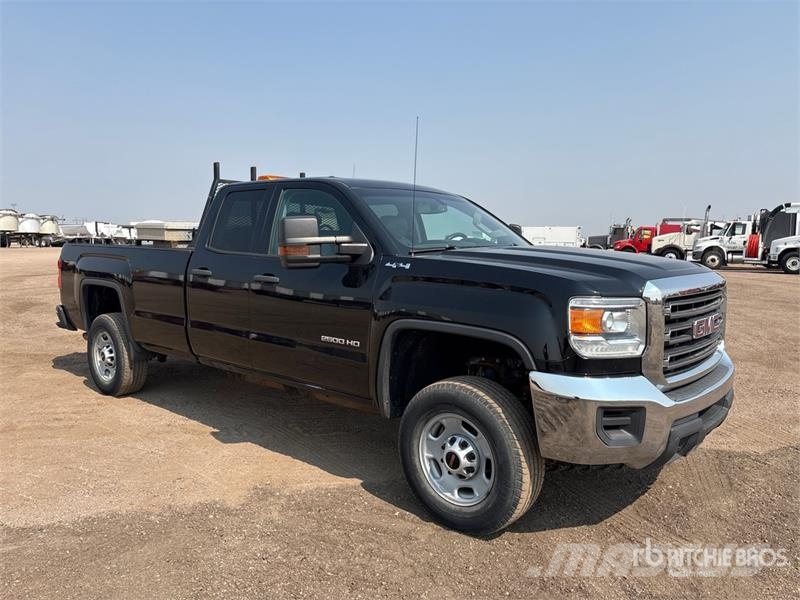 GMC Sierra 2500HD Iné