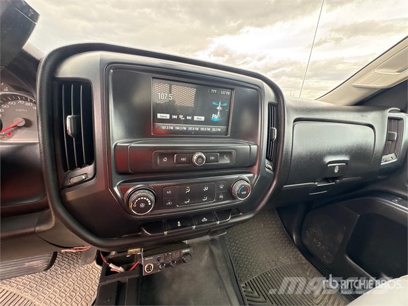 GMC Sierra 2500HD Iné