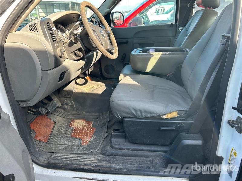 GMC Sierra 2500HD Drugi