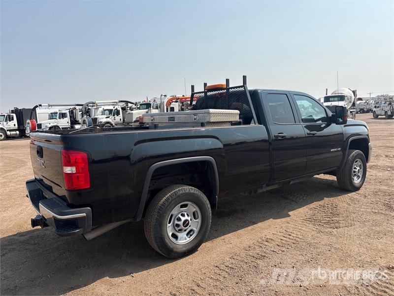 GMC Sierra 2500HD Iné