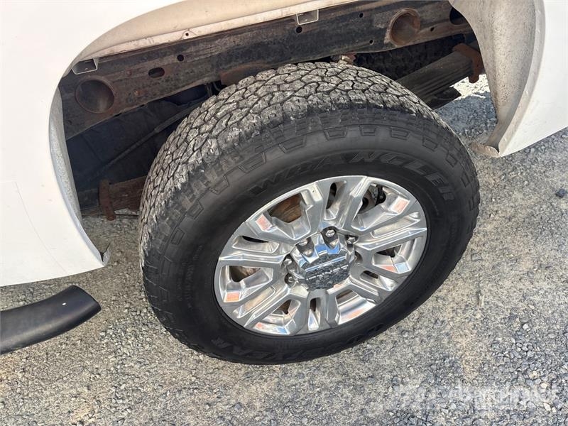 GMC Sierra 2500HD Andere Transporter