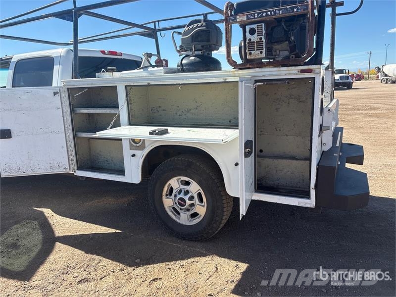 GMC Sierra 2500HD 시립/다목적 차량