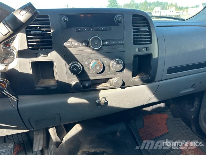 GMC Sierra 2500HD Drugi
