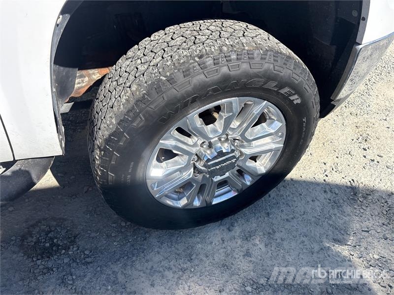 GMC Sierra 2500HD Andere Transporter
