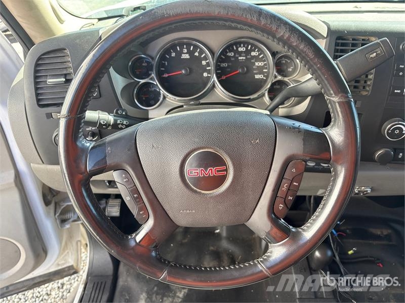 GMC Sierra 2500HD Andere Transporter