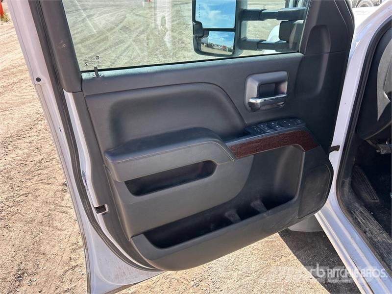 GMC Sierra 2500HD Altele