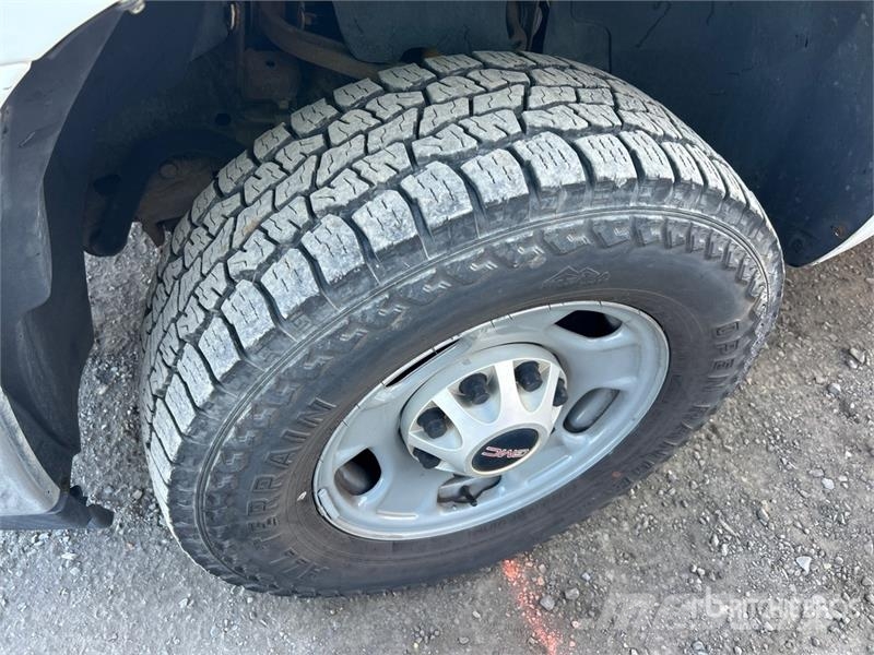 GMC Sierra 2500HD Drugi