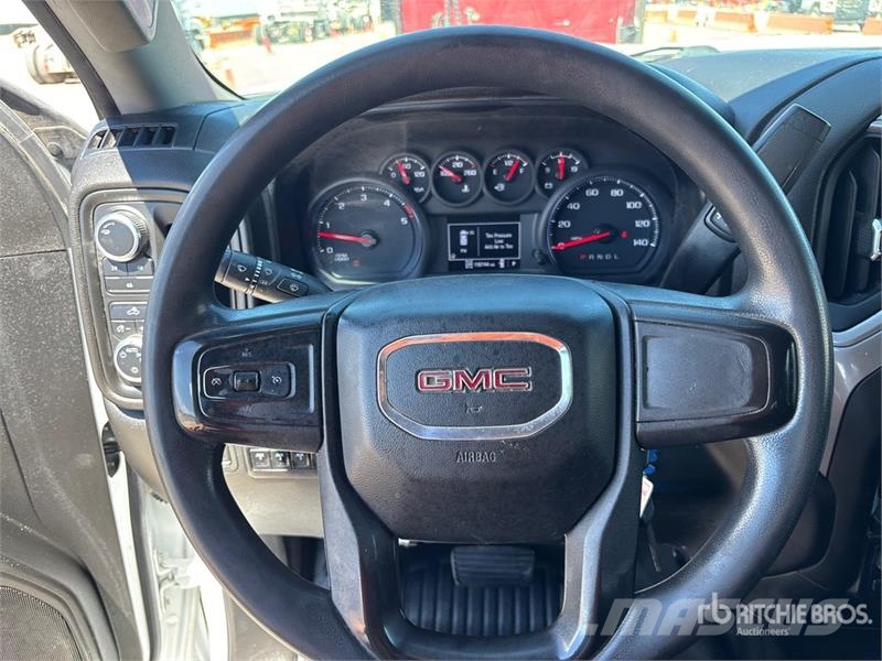 GMC Sierra 2500HD Andre varebiler