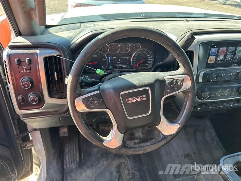 GMC Sierra 2500HD Drugi