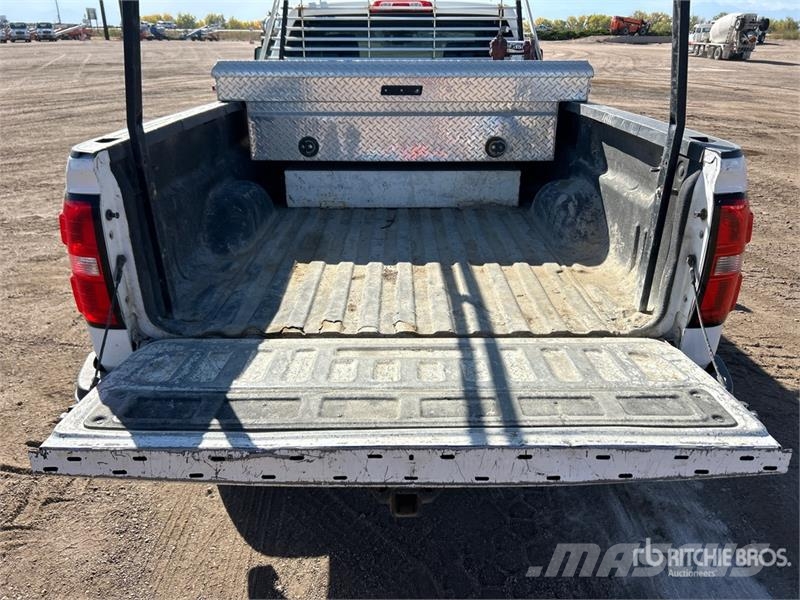 GMC Sierra 2500HD Drugi