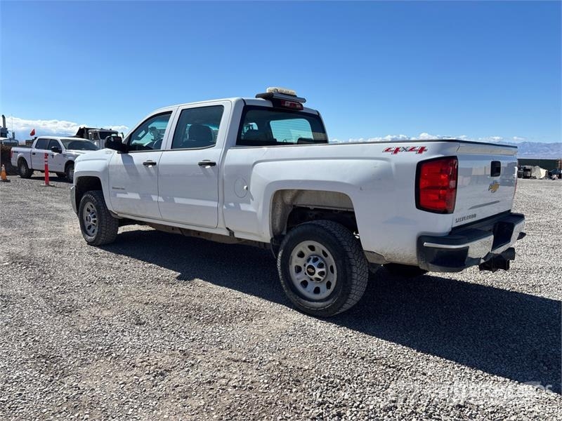 GMC Sierra 2500HD Další