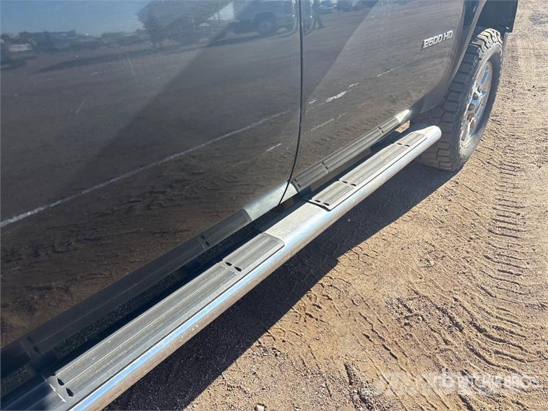 GMC Sierra 2500HD 기타