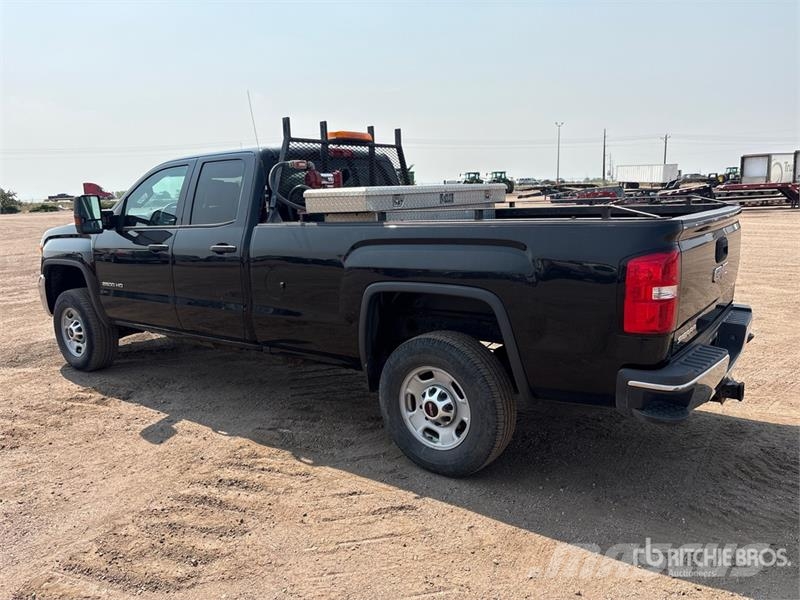 GMC Sierra 2500HD Iné