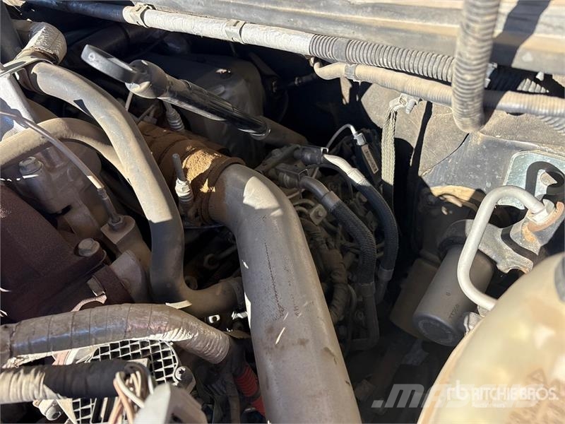 GMC Sierra 2500HD 기타