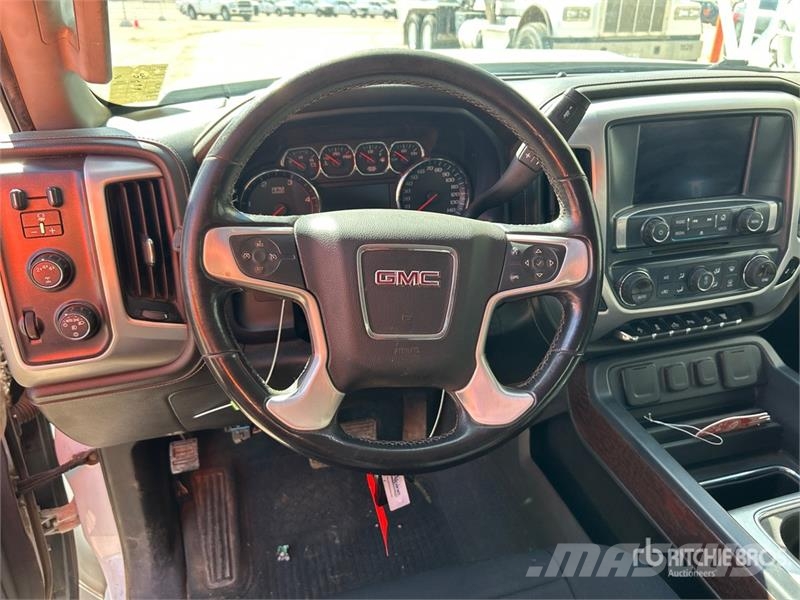 GMC Sierra 2500HD Altele