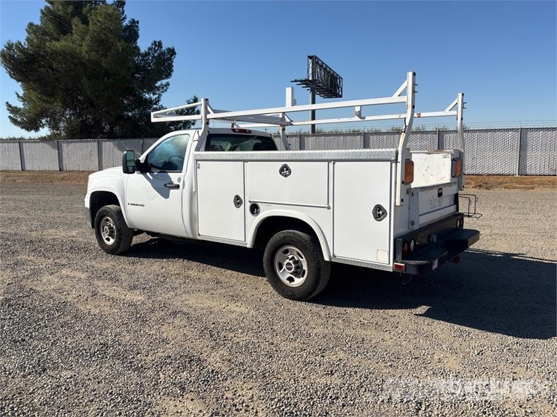 GMC Sierra 2500HD 4x2 Utility Truck Prekucniki